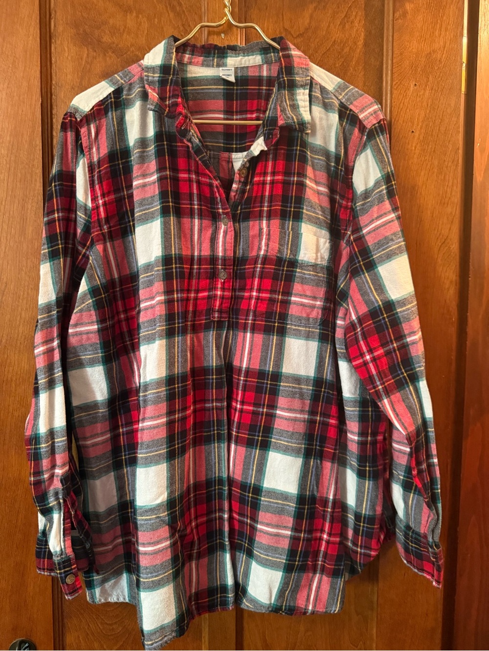 Old Navy Red and Green Plaid Maternity Flannel Shirt XXL